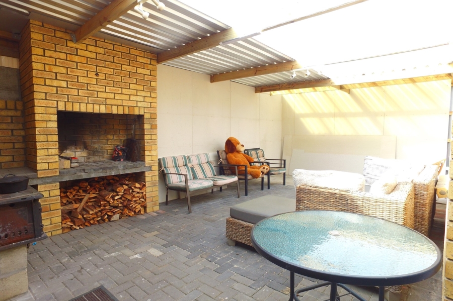3 Bedroom Property for Sale in Hunters Creek Western Cape
